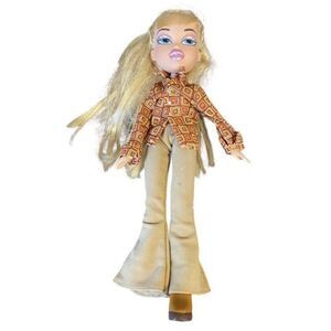 2001 MGA Bratz Doll Chloe Blonde Hair Blue Eyes Vintage Y2K Toy Doll